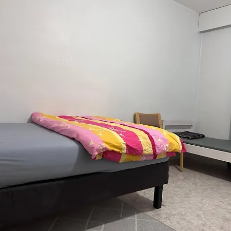 Private In Shared Daire Vaasa